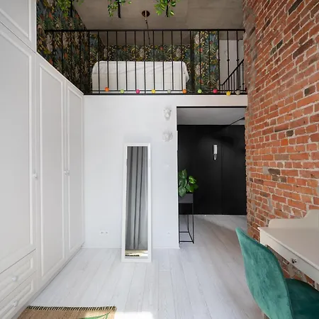 Apartment Fabryka Na Pradze Loft *