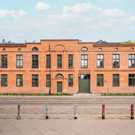 Fabryka Na Pradze Loft Apartment *