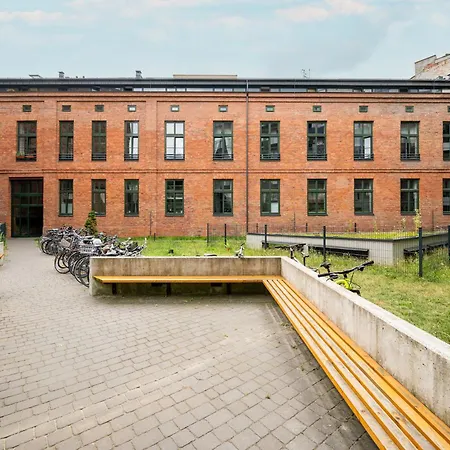 아파트 Fabryka Na Pradze Loft